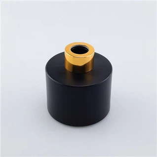 بطری های خالی پخش کننده نی